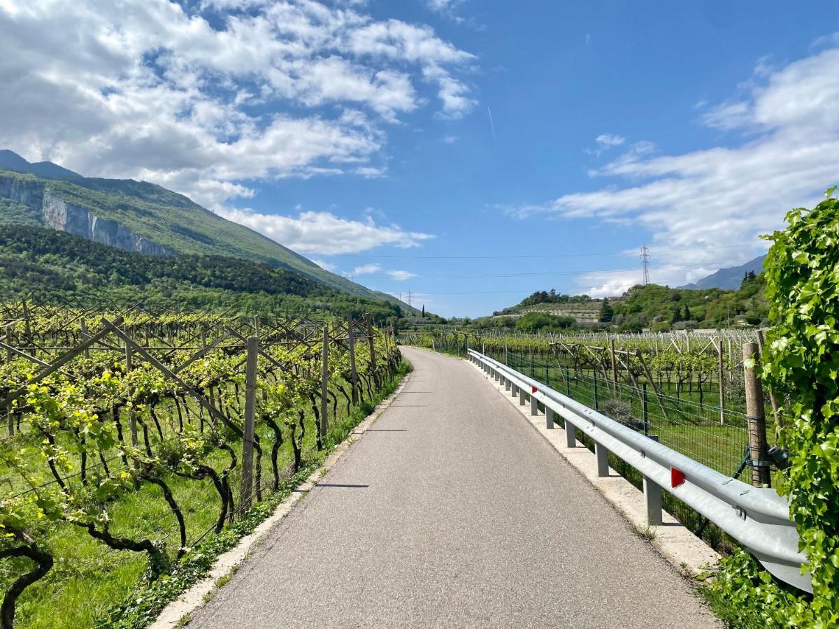 Appartamenti Le Tre Rose Torbole Sul Garda Eksteriør bilde